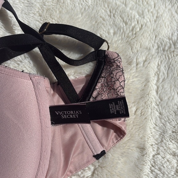 Victoria's Secret Bra Bundle 36D - Picture 5 of 13